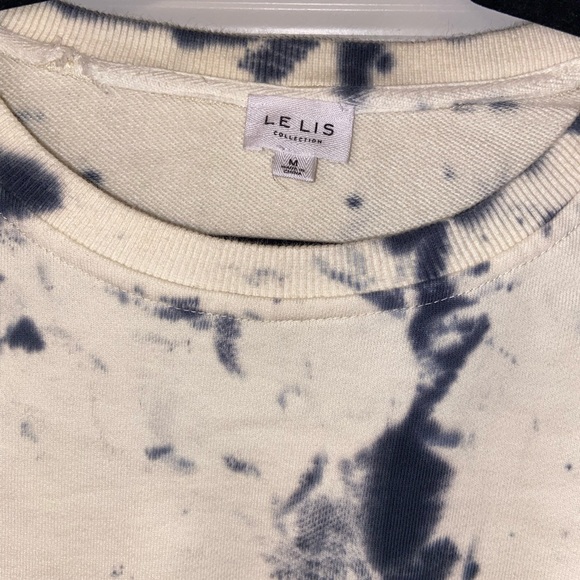 Blue and Tan Crewneck sweatshirt. Medium. - Picture 4 of 4